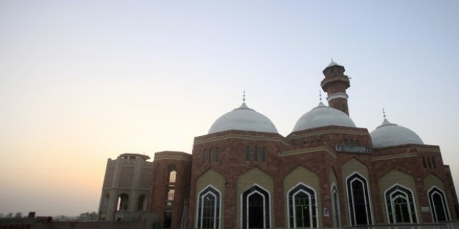 Tomb of Baba Farid Shah Ganj