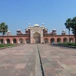 tomb-of-akbar-the-great