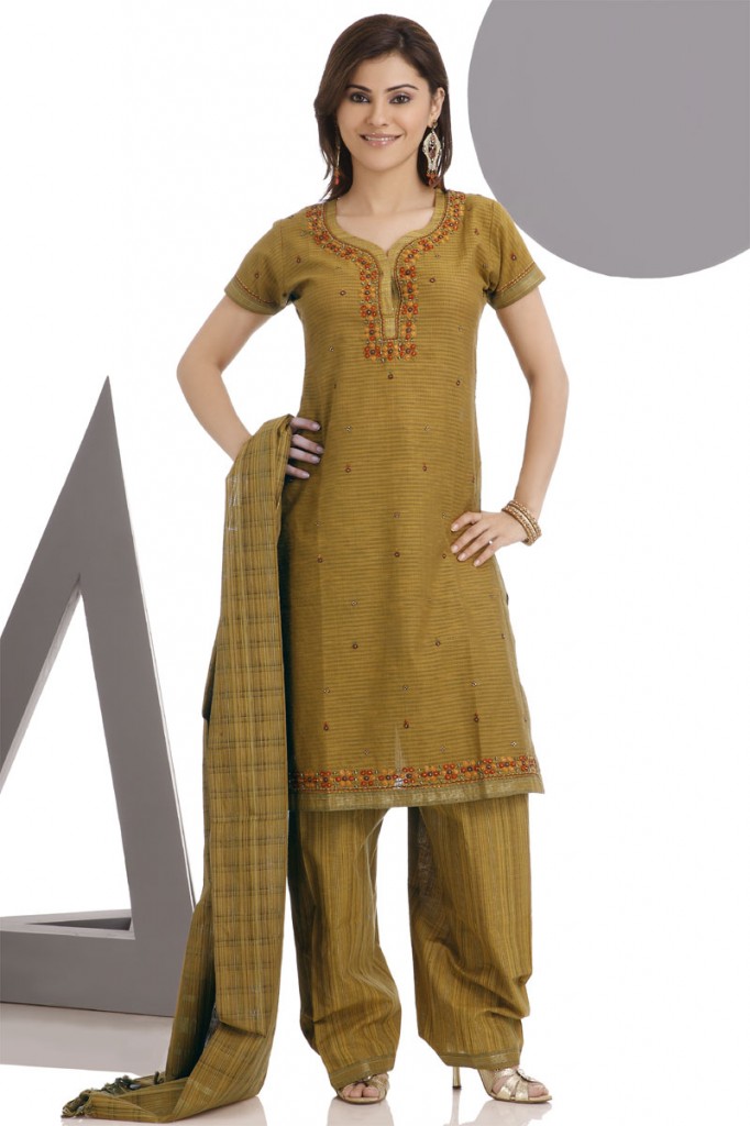Shalwar Kamiz with dopatta