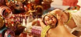 Bangles shopping in Chand Raat